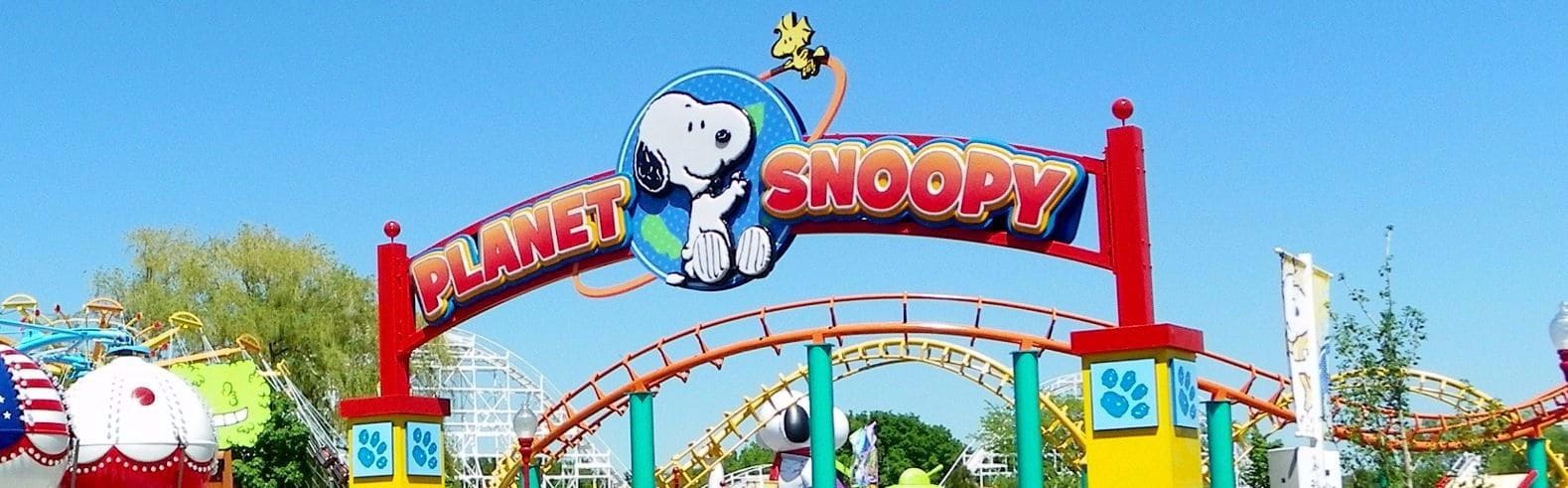 Theme park sign for Planet Snoop by Ortwein Sign