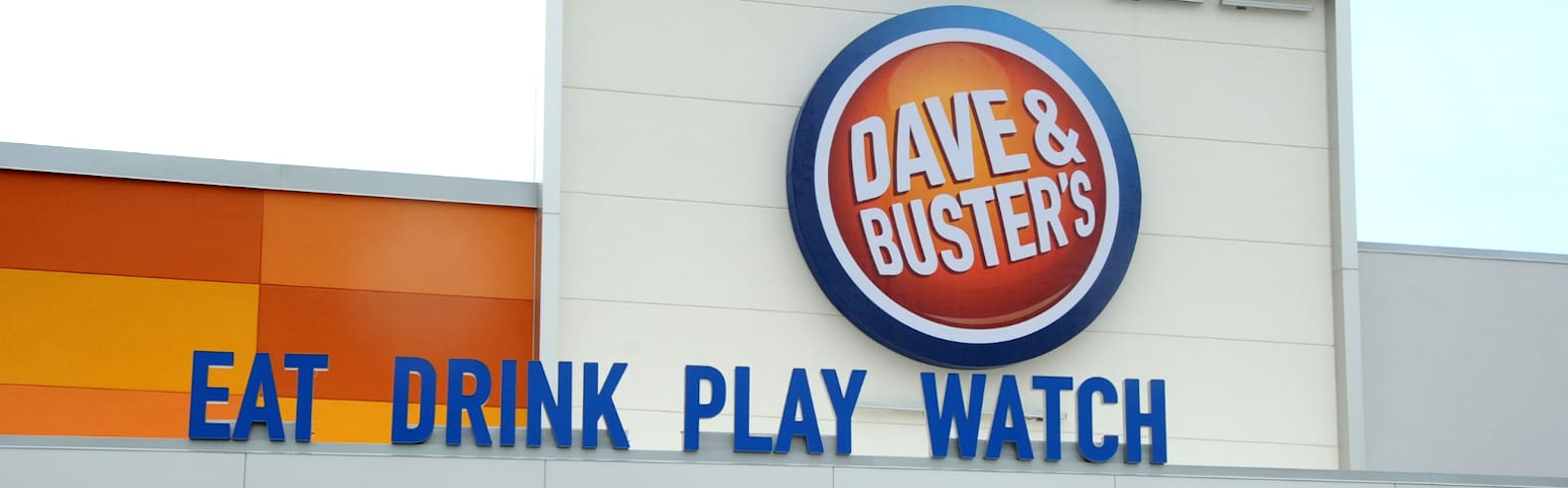 Dave and Busters Sign at Hamilton Place Mall in Chattanooga, TN